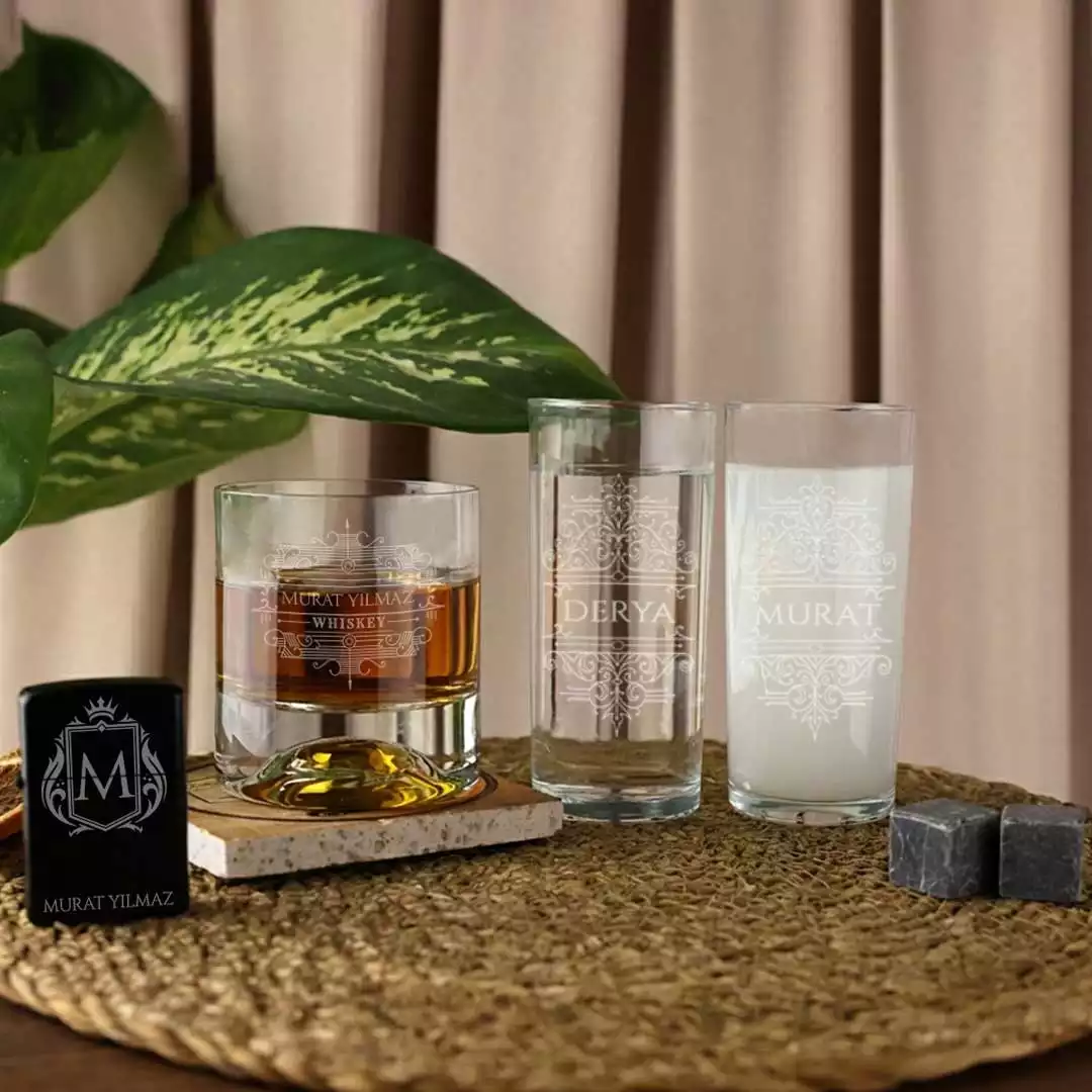 Vintage Tasarımlı Mesajlı Kişiye Özel Rakı, Çakmak ve Taşlı Viski Kadehi Seti - Tüm Ürünler
